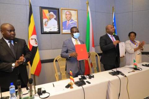 The signing of MOUs at the Uganda Burundi JPC